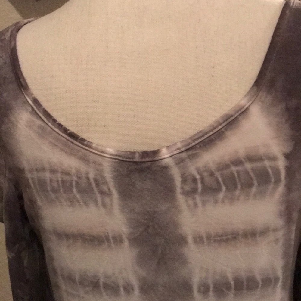 Top - Picture 3 of 3